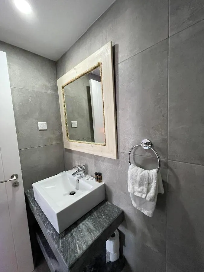 Bed & Breakfast Ocean Dreams Suites - By The Harbour Ayia Napa